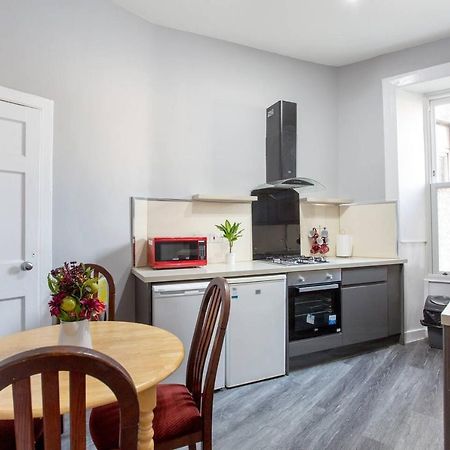 Stunning 2-Bed Apartment In Central إدنبرة المظهر الخارجي الصورة